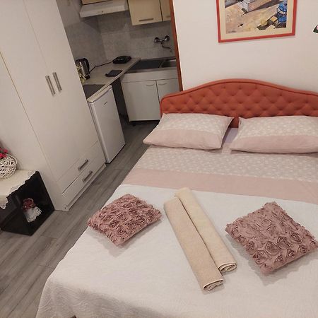 Apartment Rosse Split Exteriör bild