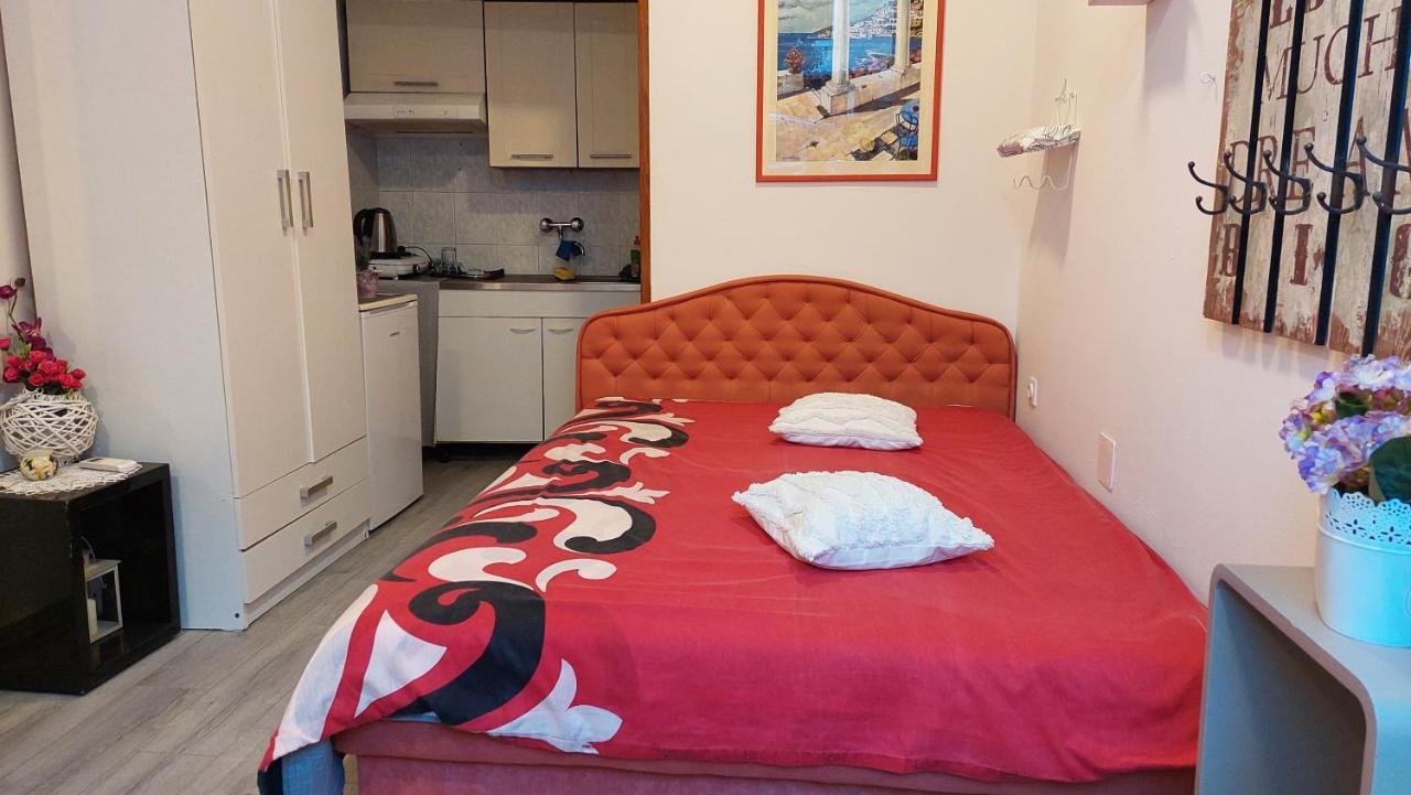 Apartment Rosse Split Exteriör bild
